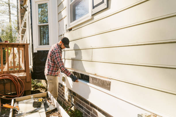 Trusted Storm Damage Siding Repair service in Mendota, IL - Creative Siding